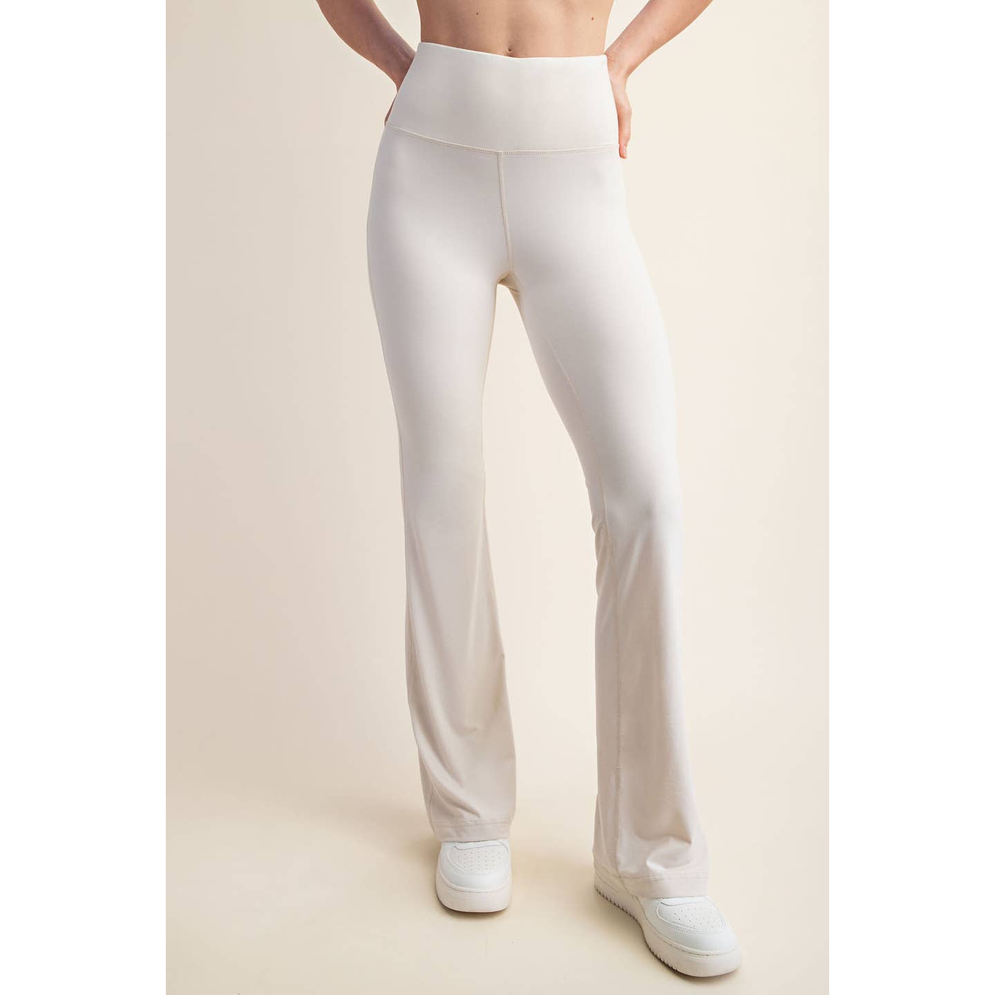 Avery Flare Leggings in White Pearl