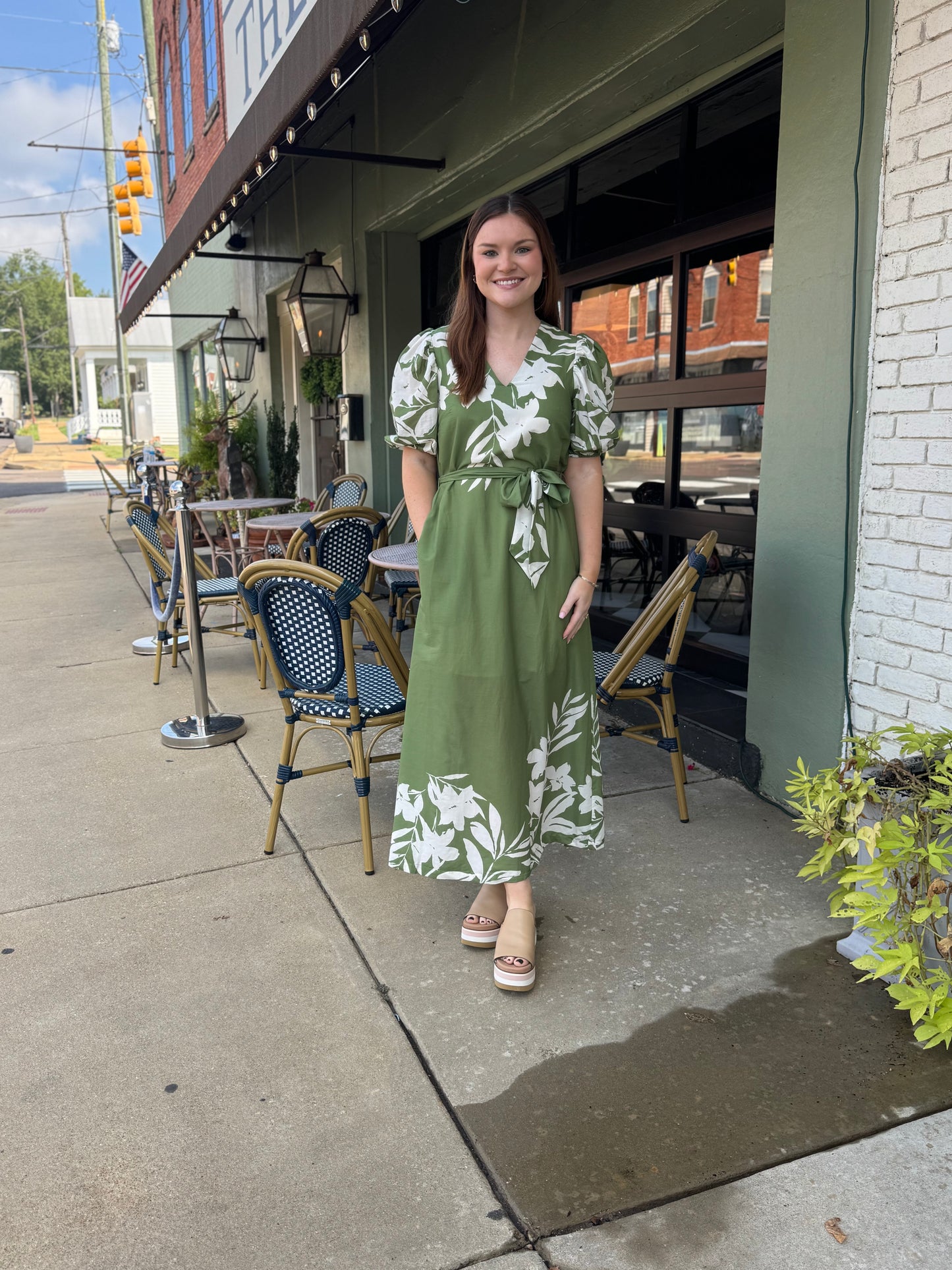 Caroline Midi in Olive Floral