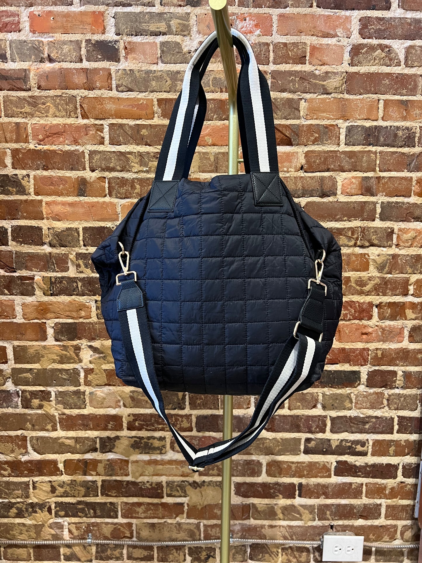 ezra large tote- Black