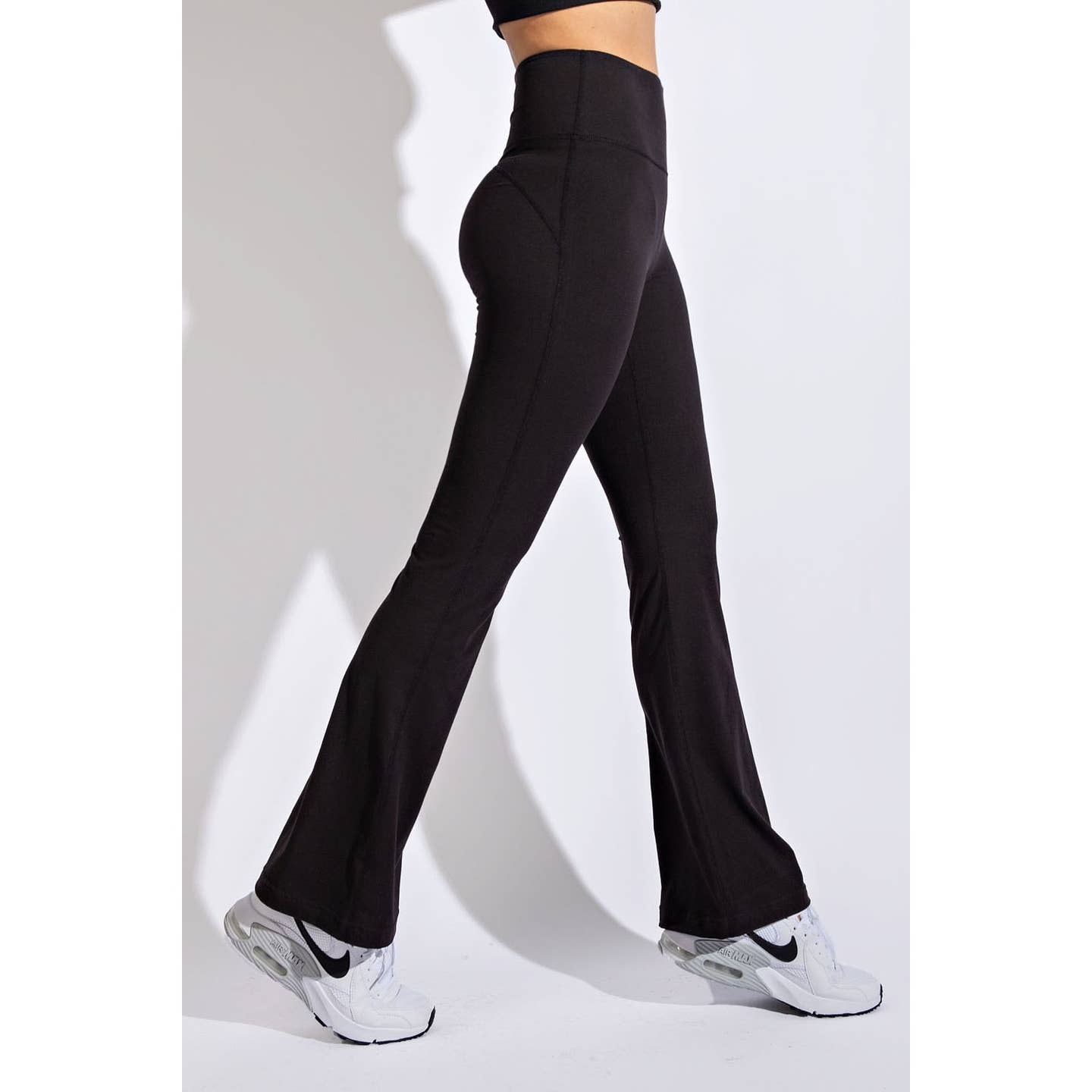 Ansley Flare Leggings in Black
