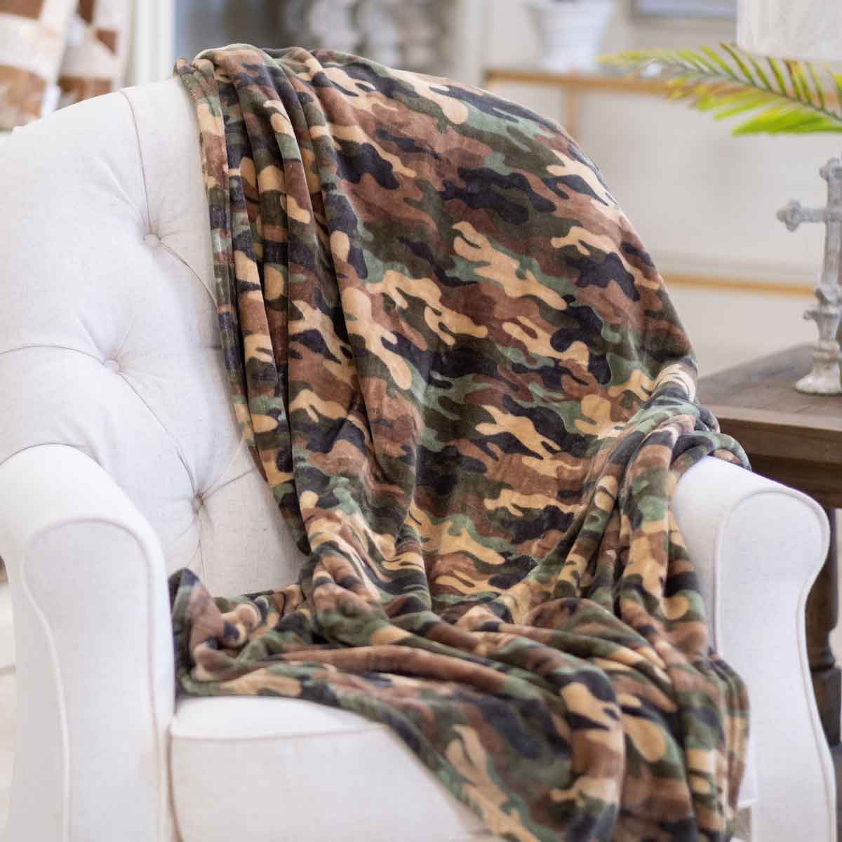 50 x 60 Camo Throw