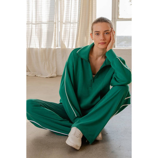 Emmie Quarter Zip in Kelly Green