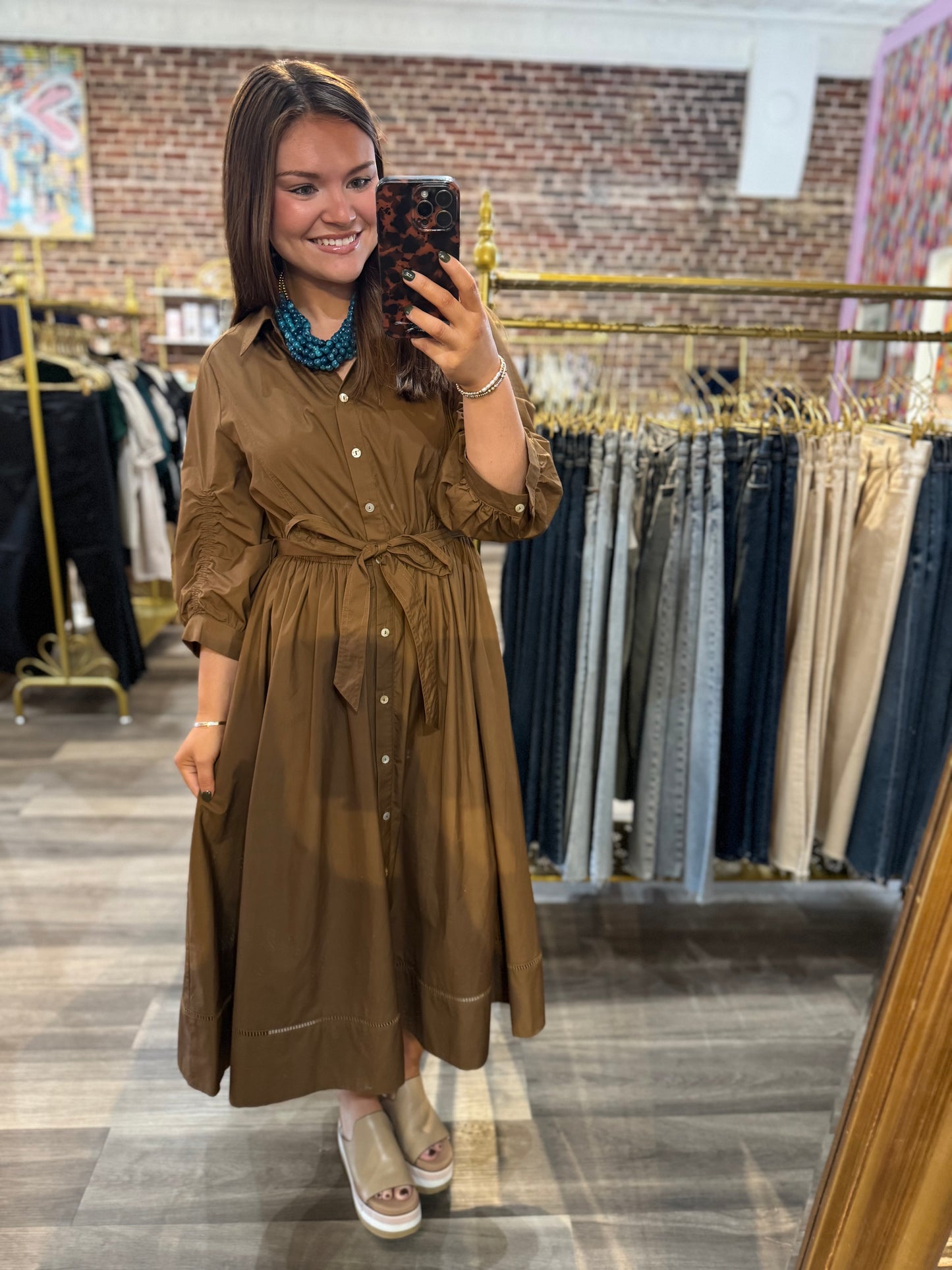 Macy Midi in Brown