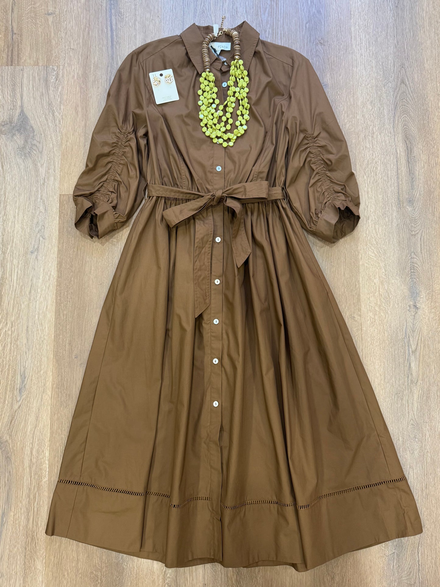 Macy Midi in Brown