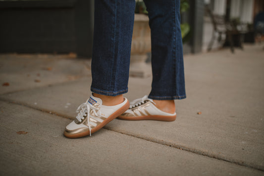 Back70 Easter Sneaker in Gold