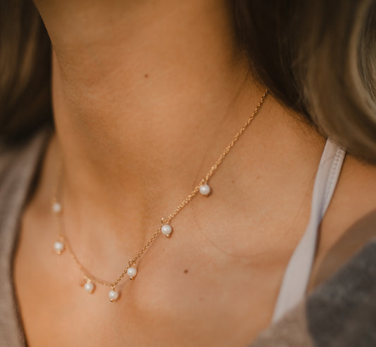 Callie Pearl Necklace